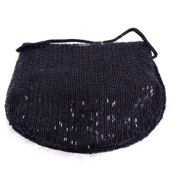 Small vintage beaded purse with long strap. (Just tucked inside the bag for now) - Picture 3 of 5